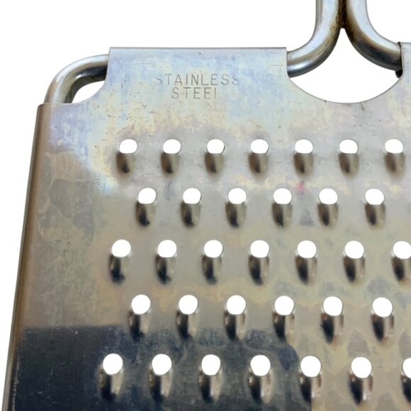 Vintage Ecko Stainless Steel Grater With Black Handle Kitchen Tool Made in USA - Picture 4 of 5